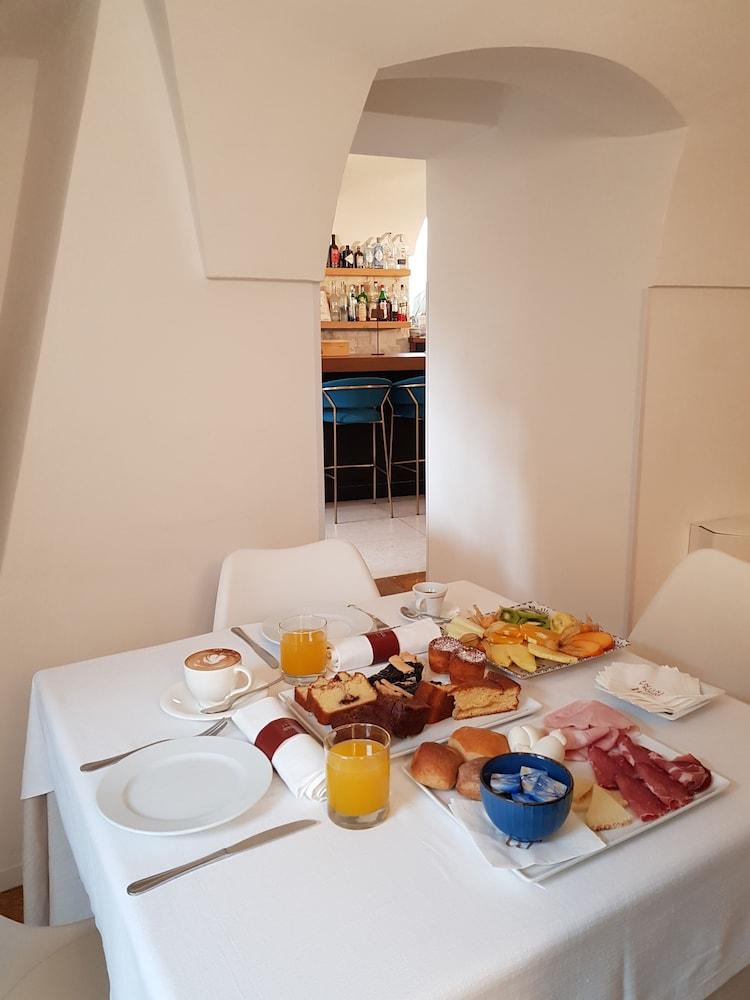 Dimora Intini Hotel Ночи Екстериор снимка